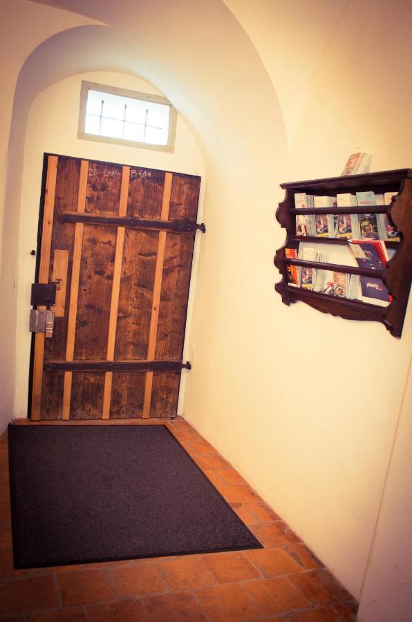 Schwarzes Haus Bed & Breakfast Ybbsitz ภายนอก รูปภาพ